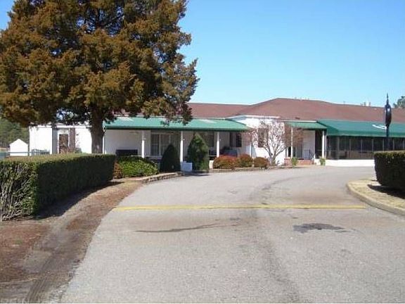 5th image of 420 Bobby Jones Dr