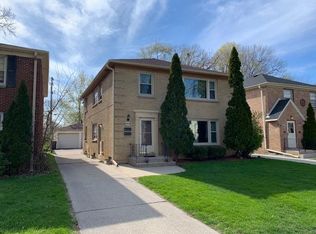 2635 N 63rd St, Wauwatosa, WI 53213
