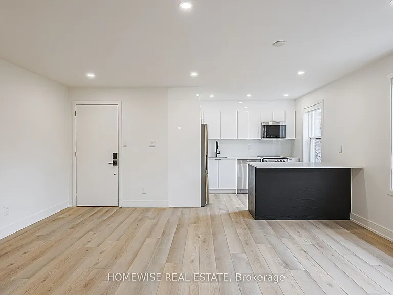 383 Spadina Rd #2 — Photo 4