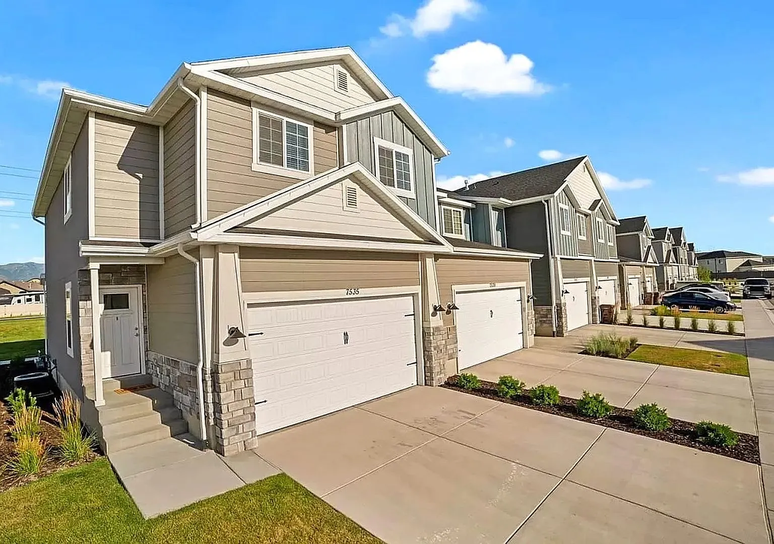 5 Bed / 4 Bath Home for Rent Eagle Mountain, UT — Photo 2