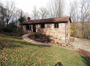 Warden St, Irwin, PA 15642