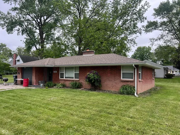 2330 Ridgewood Dr, Anderson, IN 46012