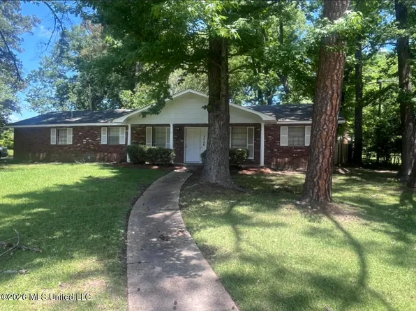 3056 Suncrest Dr, Jackson, MS 39212