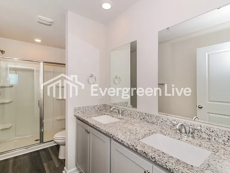 2224 Courtina Way — Photo 10