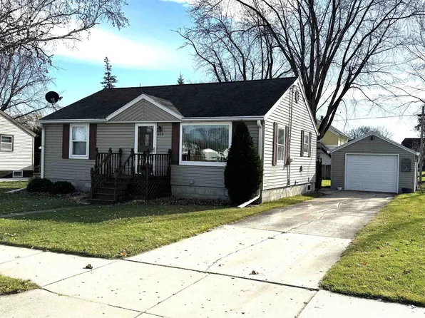 421 Menasha St, Reedsville, WI 54230
