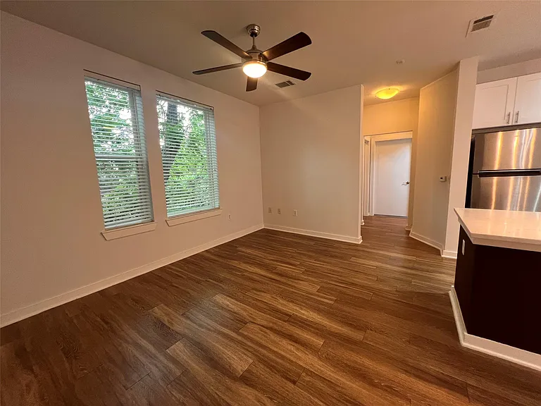 1900 Barton Springs Rd #4041 — Photo 12