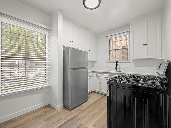 5th image of 4280 Leimert Blvd #4280