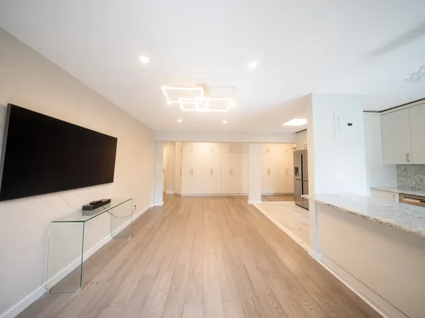 2569 West Second Street image 5 of 43