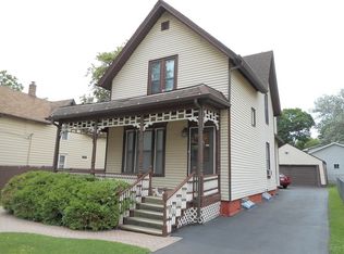 517 Mill St, Elgin, IL 60123