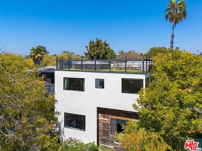3256 Cabrillo Blvd — Photo 29