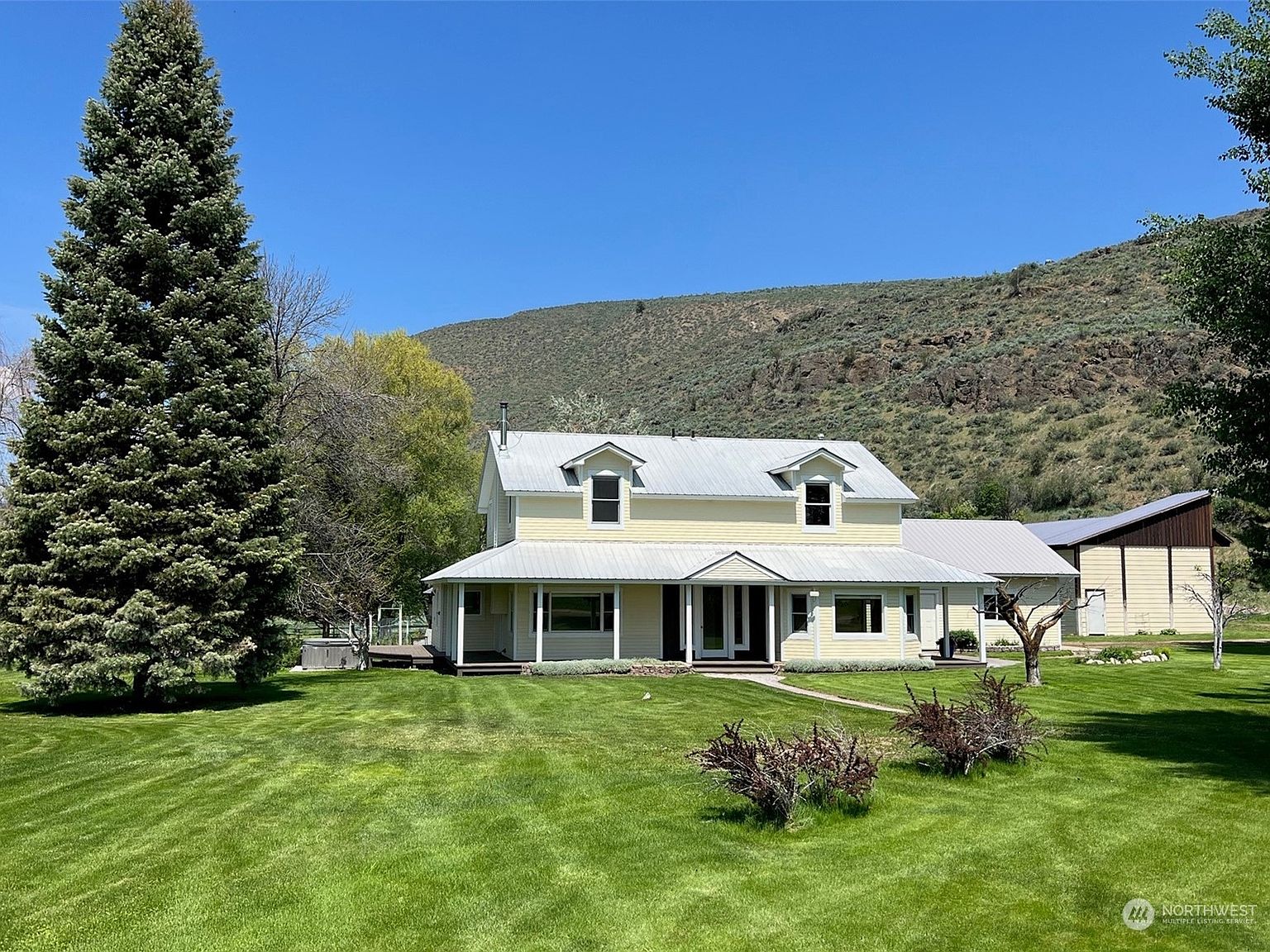 39 Deer Way Loop, Winthrop, WA 98862 Zillow