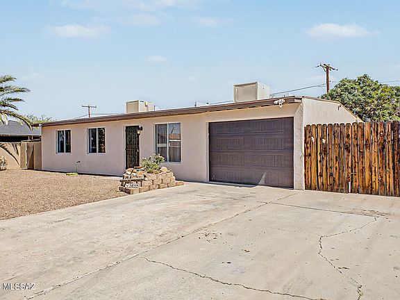 4th image of 5859 E 35th St
