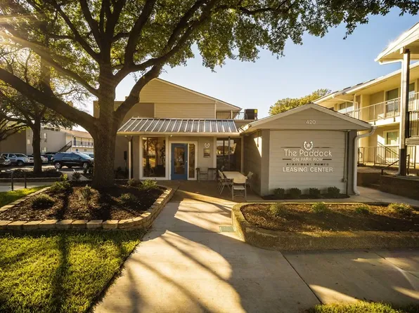 The Paddock on Park Row