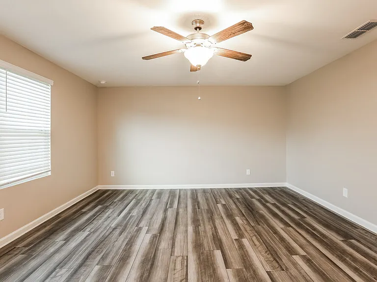 901 Feldman Chase — Photo 9
