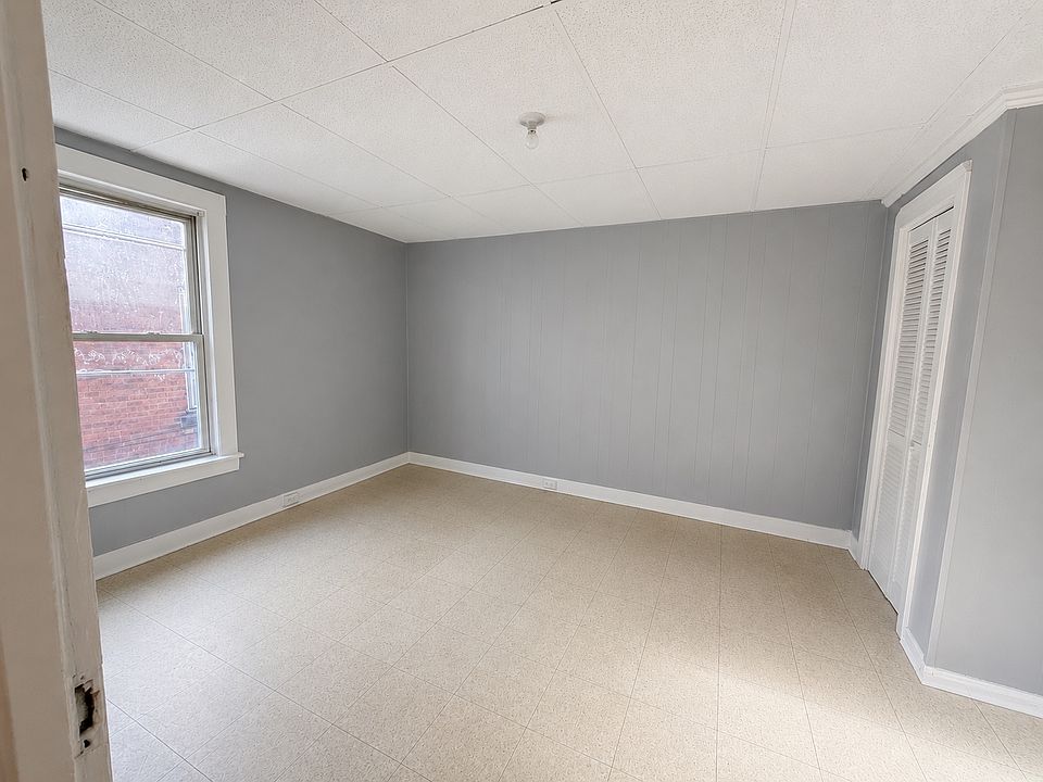 2nd image of 89 Clinton St #3