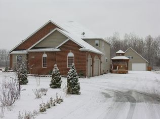 8724 Rawsonville Rd, Belleville, MI 48111