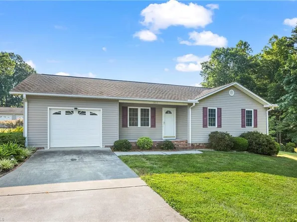 3517 Piney Mountain Rd, Walnut Cove, NC 27052