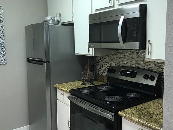 5th image of 10049 Westpark Dr APT 157
