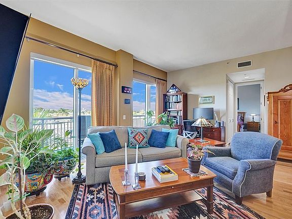 5th image of 2617 NE 14th Avenue #308