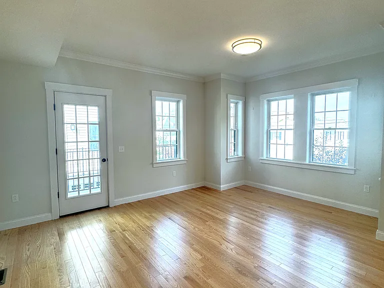 7 Faxon Park Rd #D — Photo 9