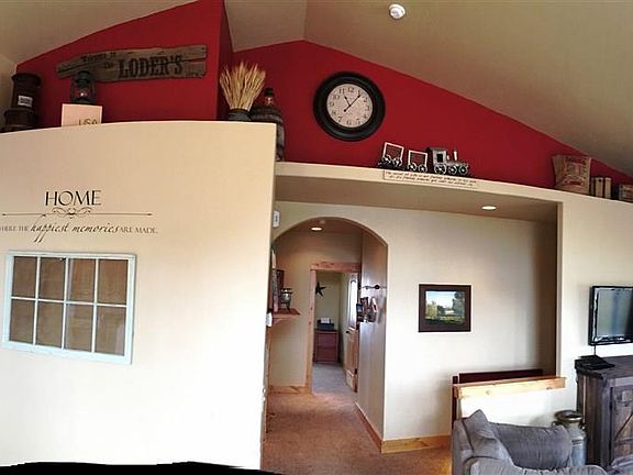 4th image of 337 Briar Pl