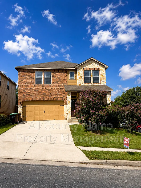4 bed, 2.5 bath, 2965 sqft, $2,250 — Photo 3
