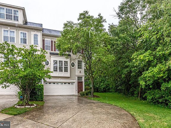 2nd image of 2050 Capstone Cir
