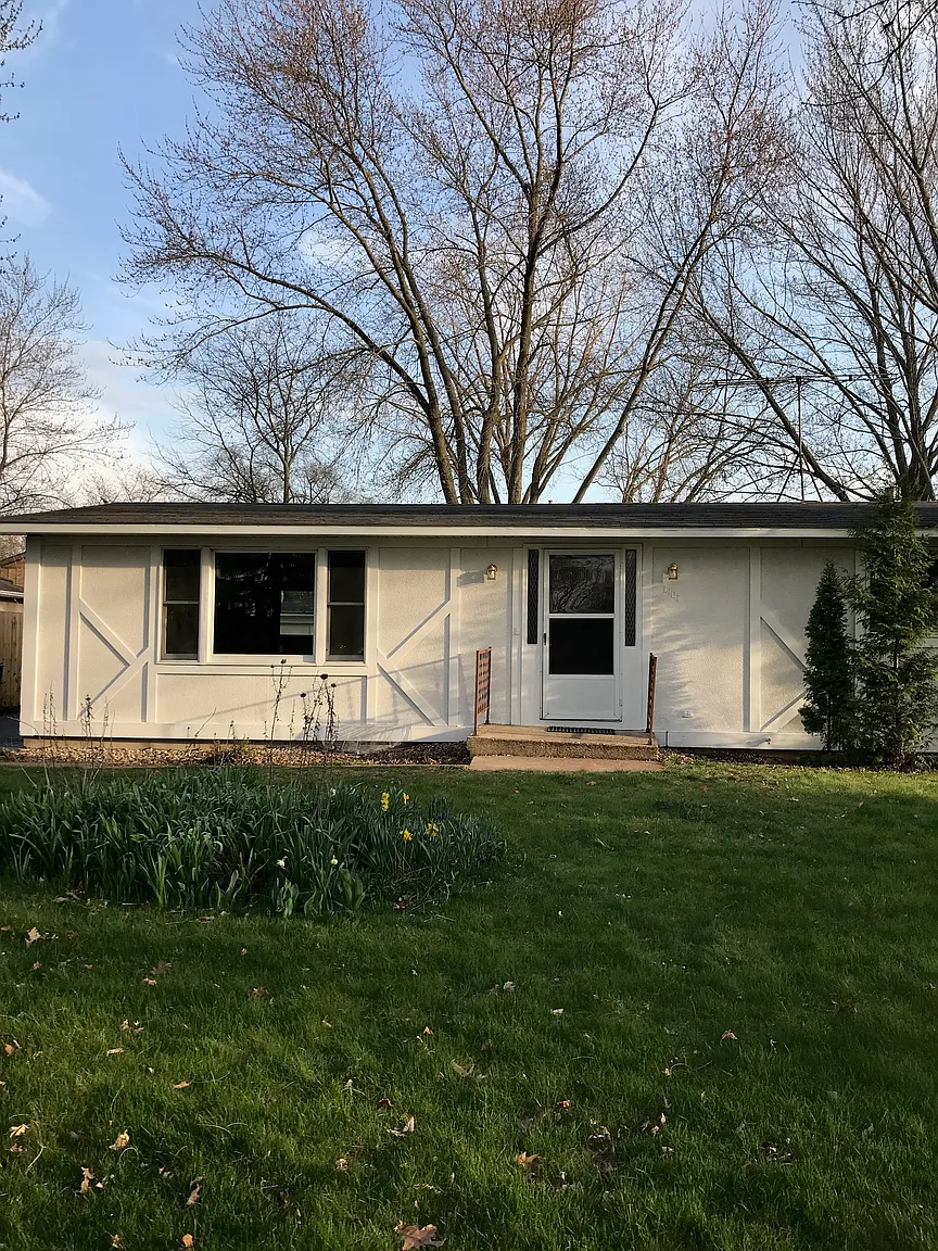 1407 Jewel Ave photo 1