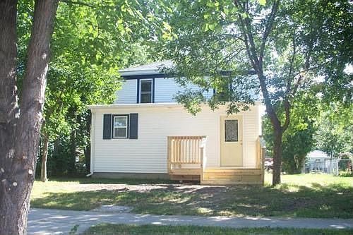 1st image of 954 Iowa Ave SE