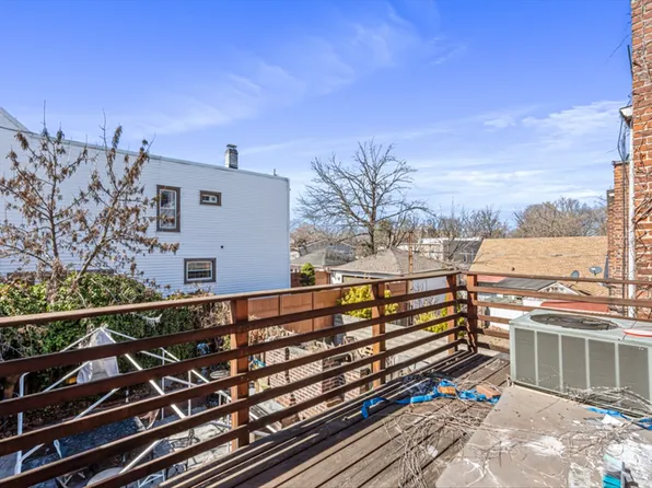 83-18 Parsons Boulevard image 7 of 18