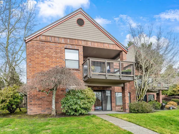15373 SW 114th Ct Unit 104, Tigard, OR 97224