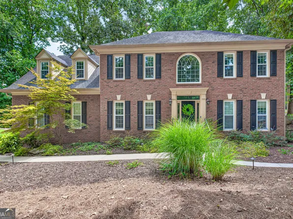 2652 Forest Meadow Ln, Lawrenceville, GA 30043