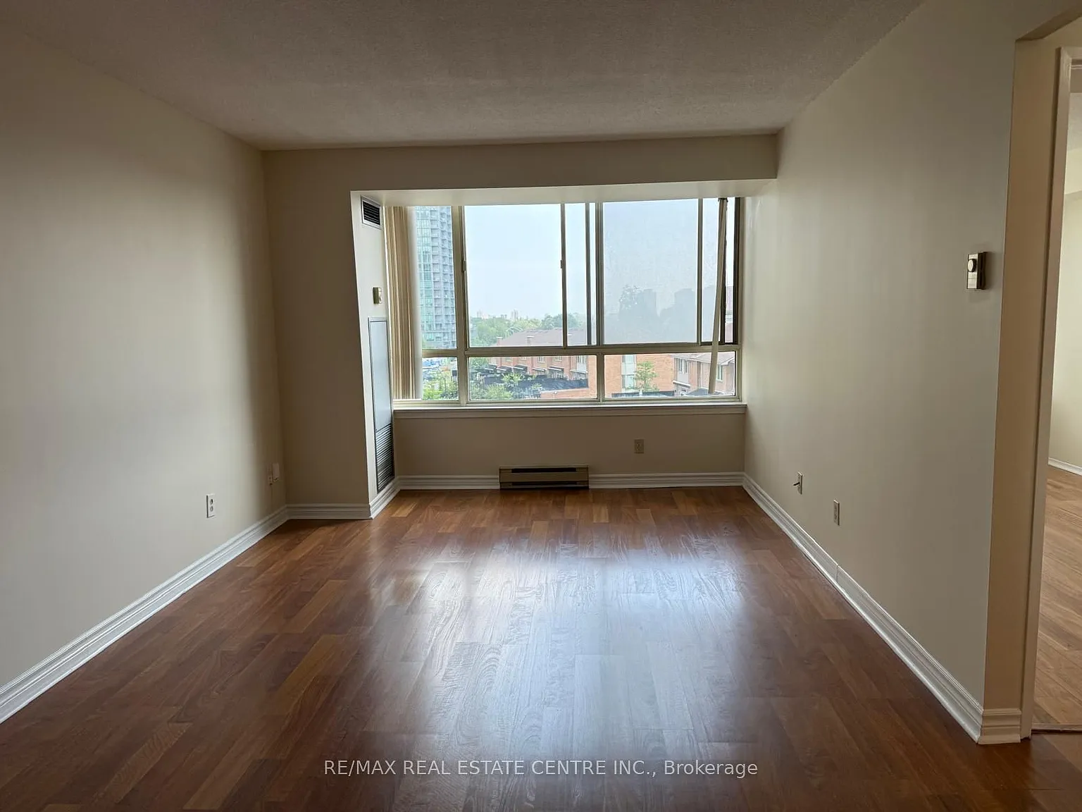 3 bed, $2,750 — Photo 4
