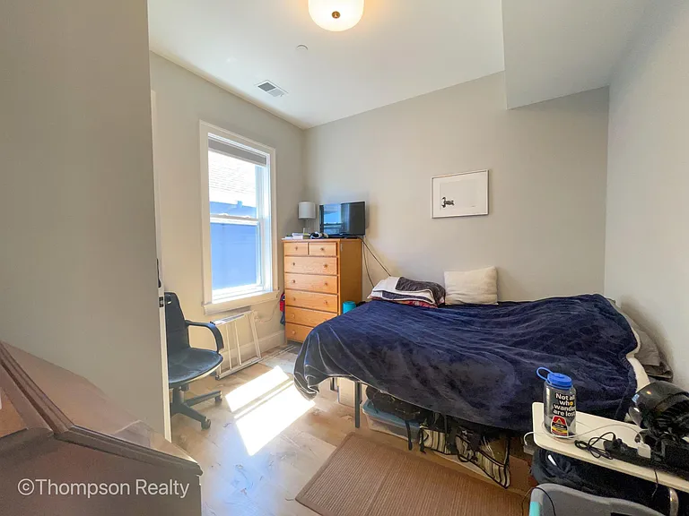 1114 Saratoga St #2 — Photo 9