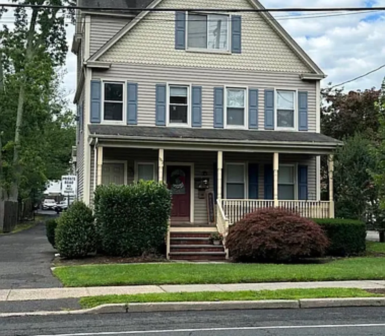 1 bed, 750 sqft, $2,200 — Photo 2