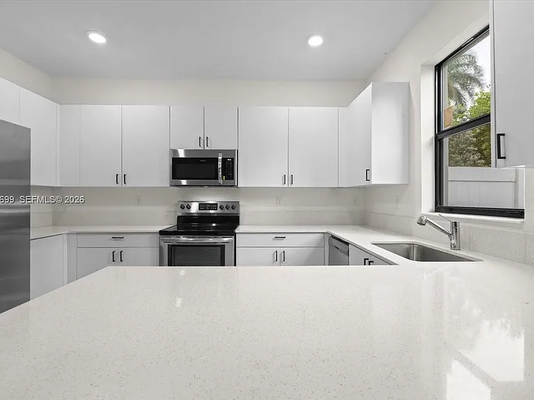 20344 NW 6th Pl — Photo 34