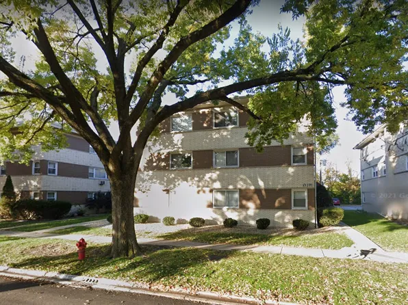 314 Beach Ave APT 1A, La Grange Park, IL 60526