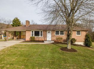 327 Greendale Dr, Rustburg, VA 24588