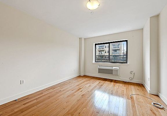 2nd image of 31-35 31st St Unit 308