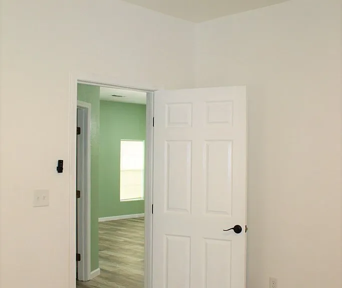 304 W James St #ID-2965 — Photo 21