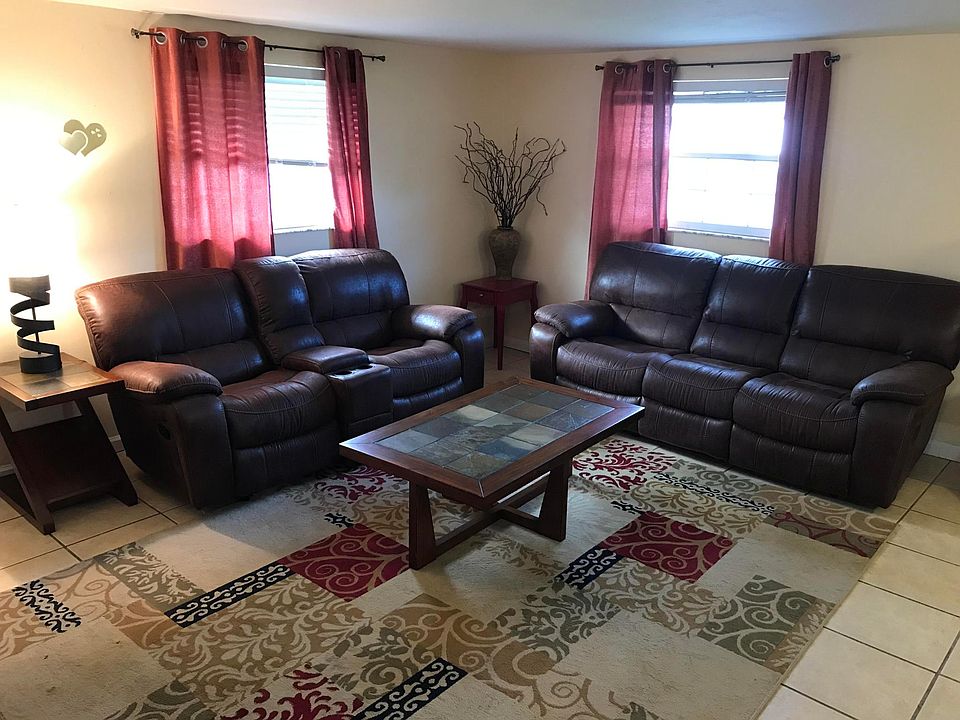 2nd image of 2042 Sandrala Dr #2042