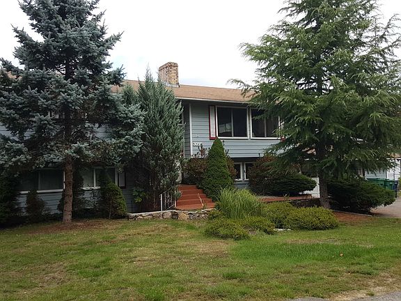 2nd image of 3095 E Illinois St