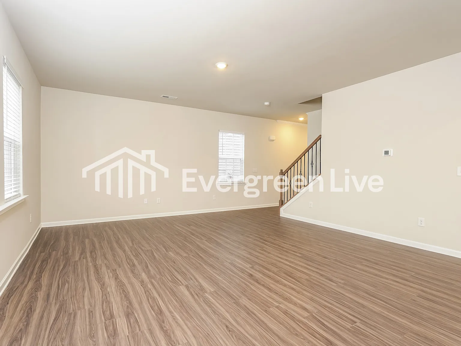 3 bed, 2.5 bath, 1735 sqft, $1,845 — Photo 3