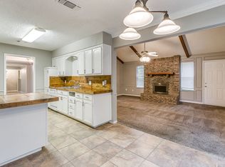 120 NE Alsbury Blvd, Burleson, TX 76028