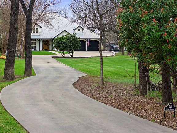 3rd image of 311 River Ranch Rd