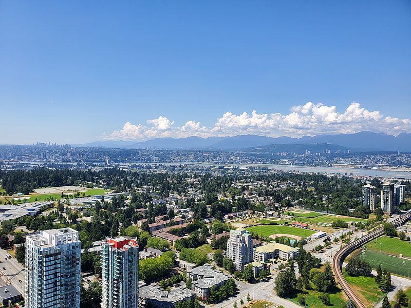 Surrey Apartment for rent - 2 Bedrooms — photo 10