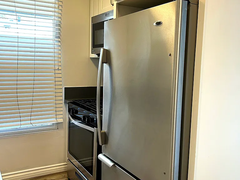 13000 Valleyheart Dr #4 — Photo 7