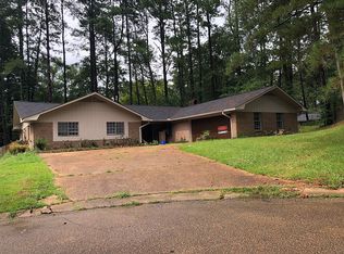 120 Hampton Ct, Jackson, MS 39212