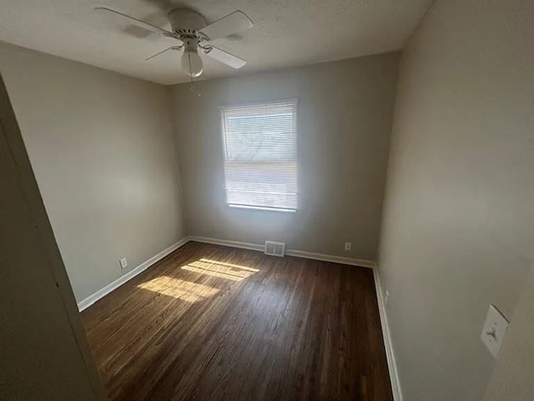 2721 S Minnesota Ave — Photo 10
