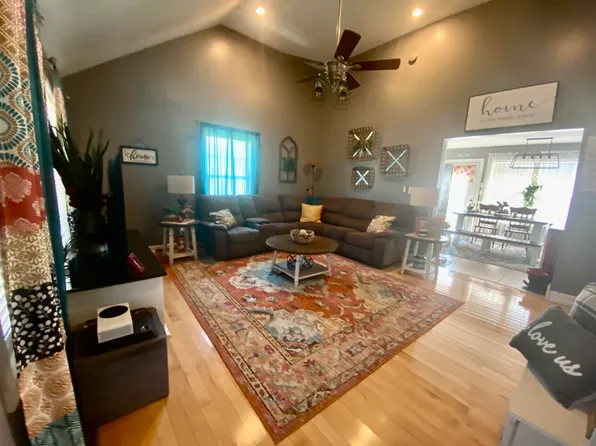 67 Delmas Gilliam Rd, London, KY 40741